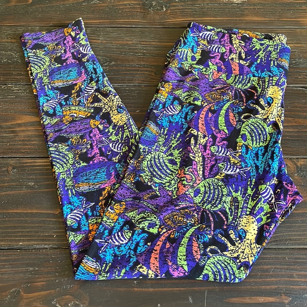 TC NWOT LuLaRoe Leggings EE22 5544 - Picture 1 of 3